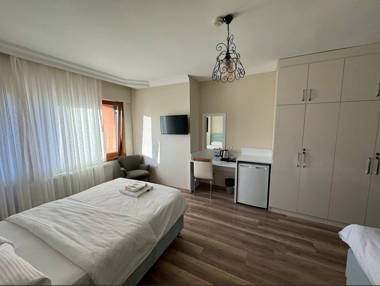 Aile Odası, Deniz Manzaralı (3 Kişilik, Banyolu)