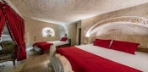 Deluxe Family Cave Room Görseli