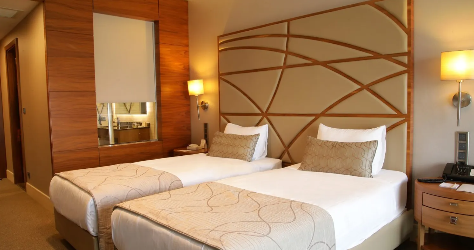 Superior Iki Ayrı Yataklı Oda, Kara Manzaralı