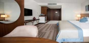 Lionel Hotel · 67