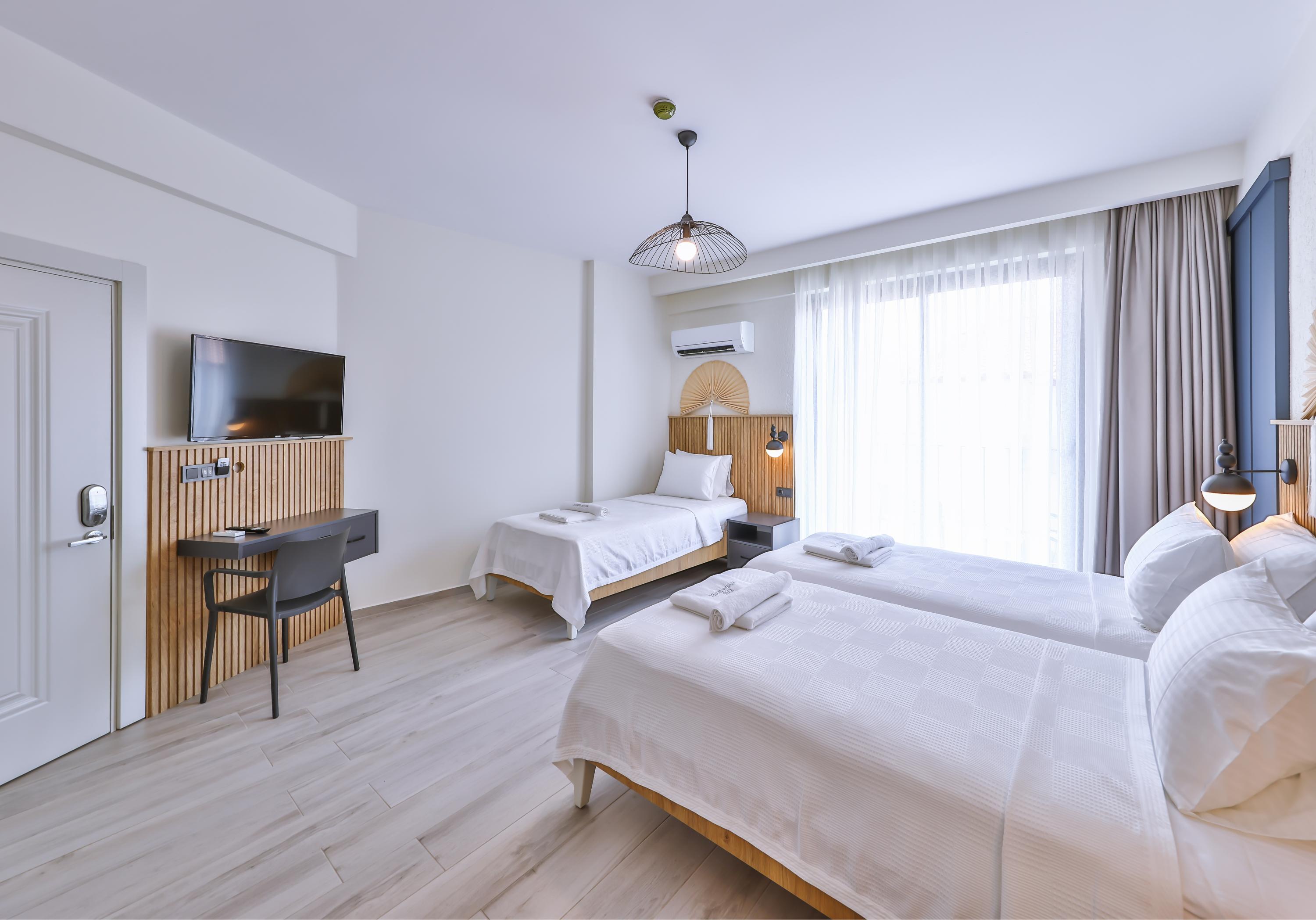 Comfort Room (3 Person)