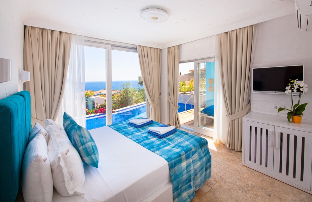 Standart Oda, Havuz Manzaralı