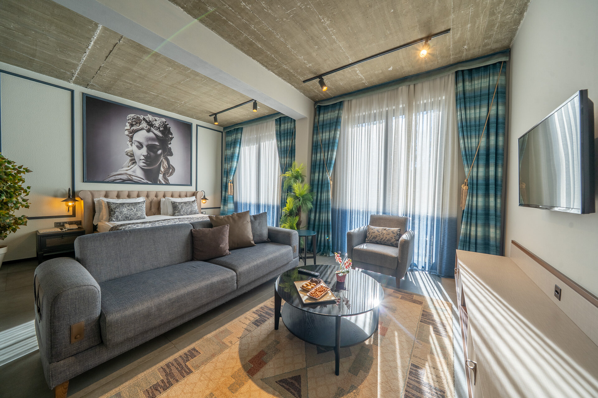 Sandora Boutique Hotel