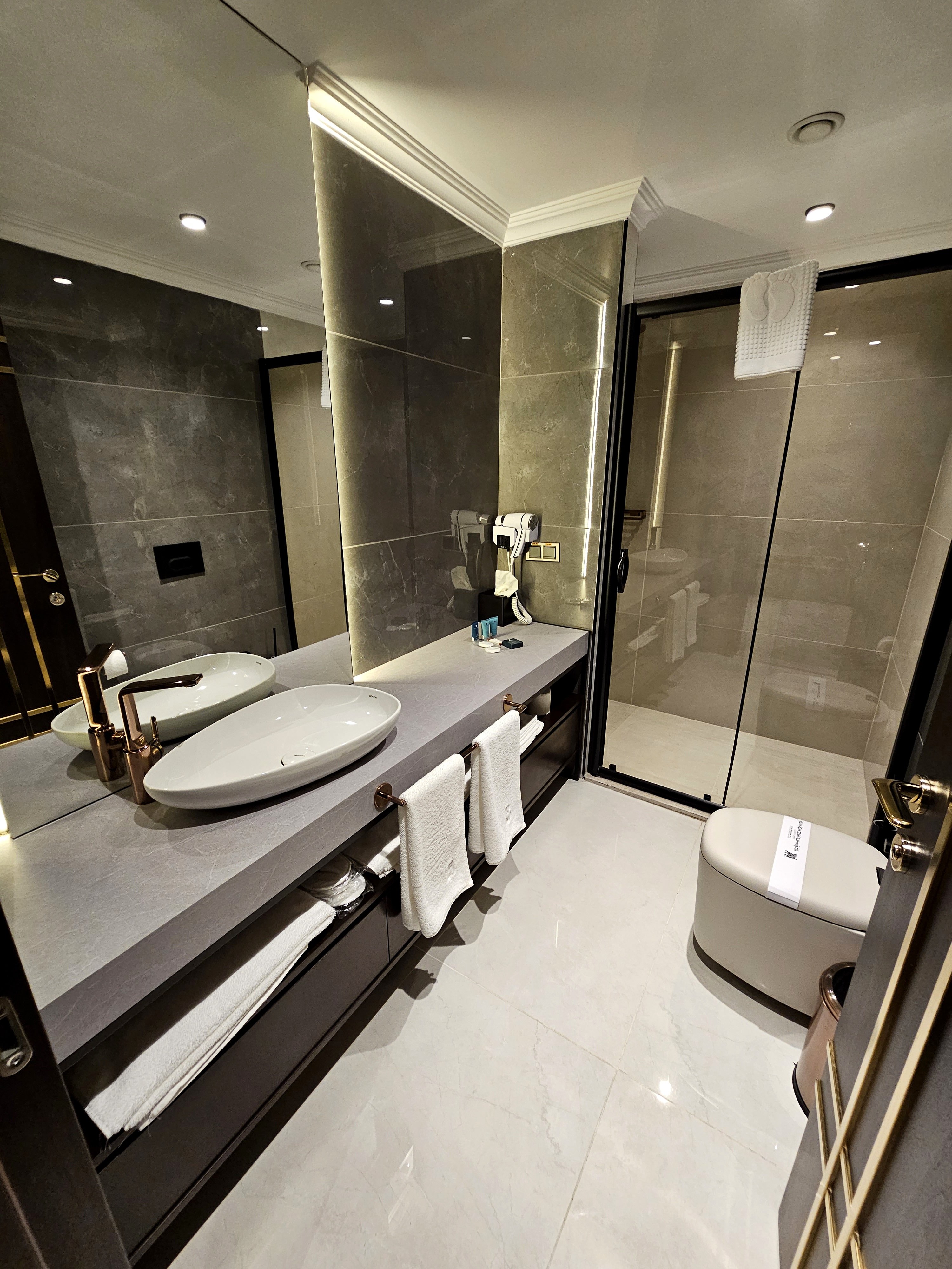 Asur Imperial Hotel