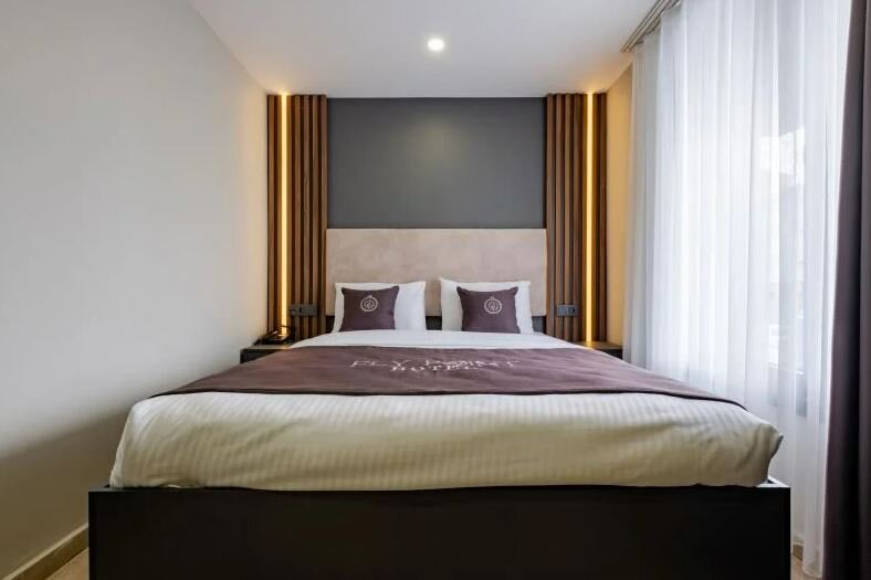Fly Point Hotel · 13