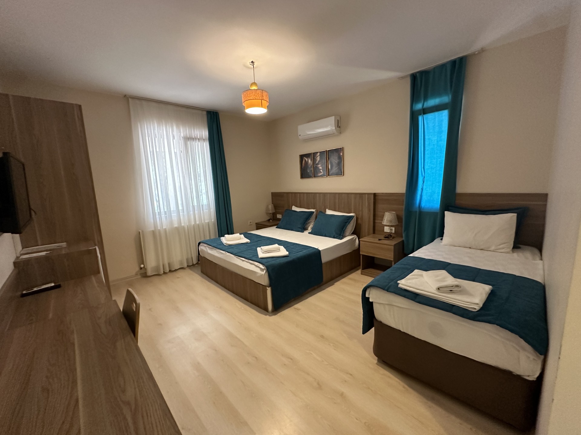 Deluxe Room (Without Balcony)
