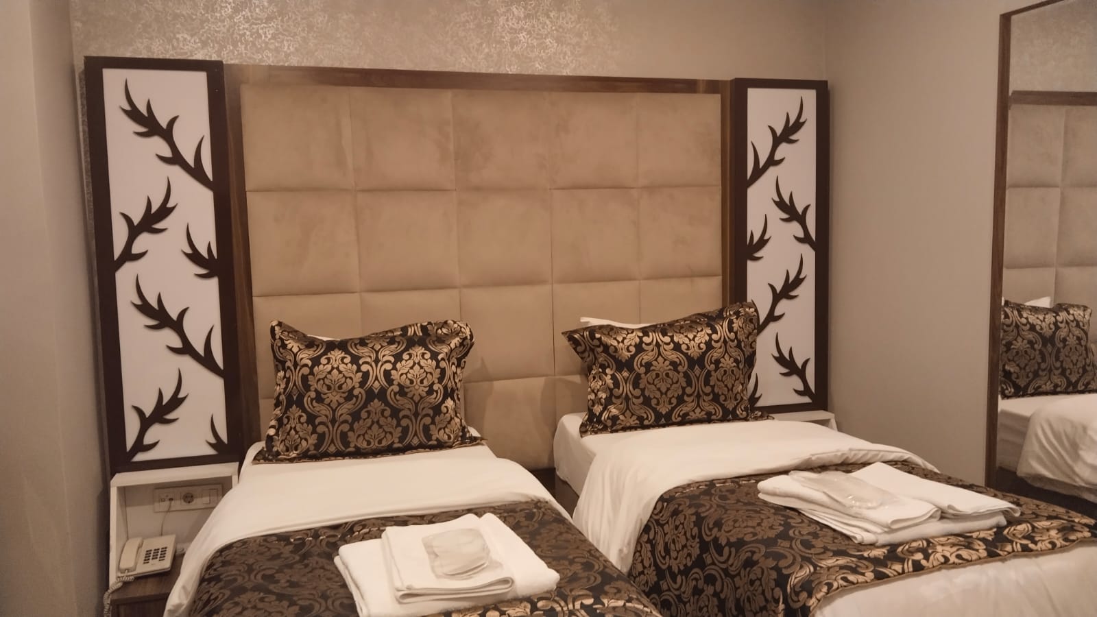 Twin Room