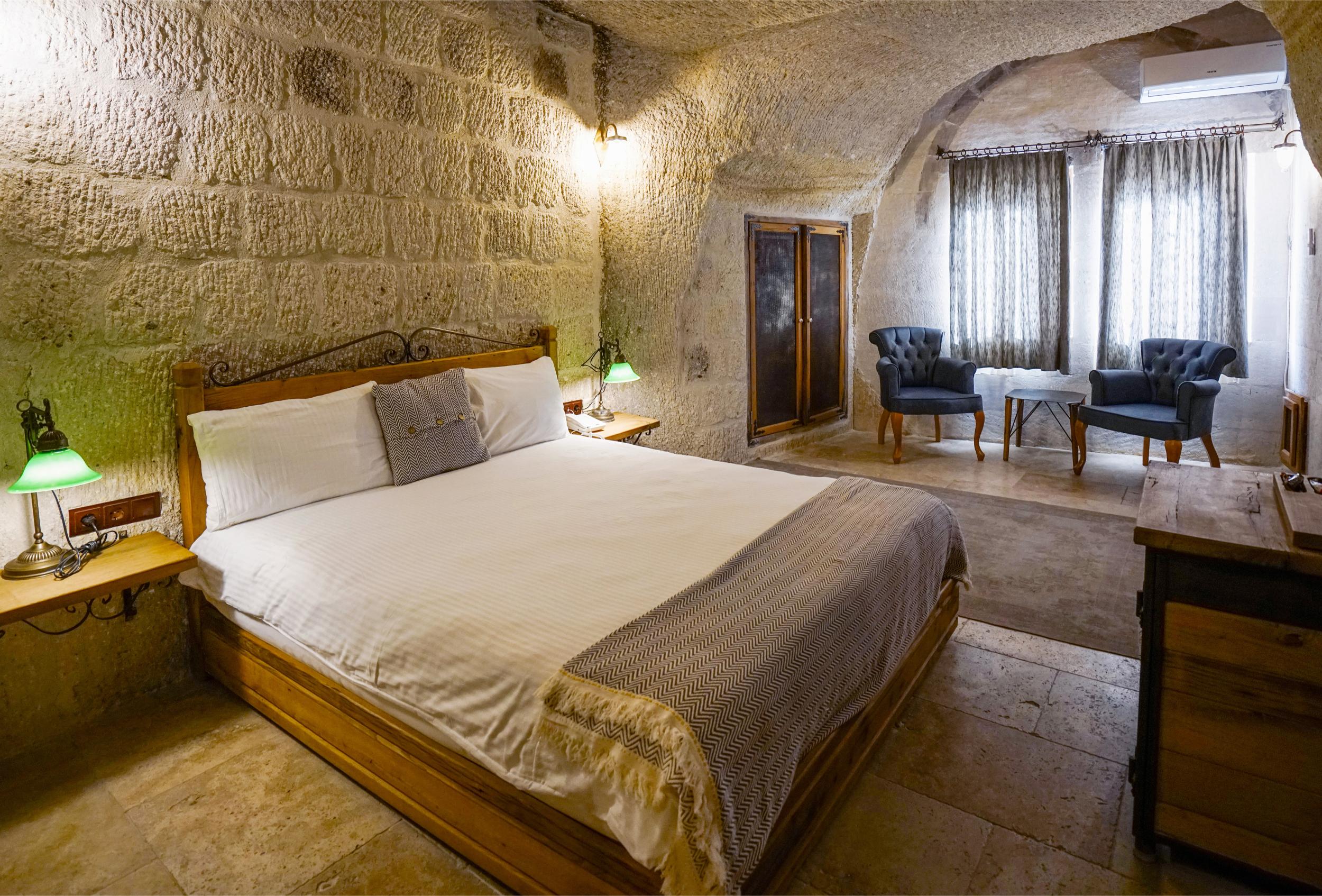 Design Cave Hotel