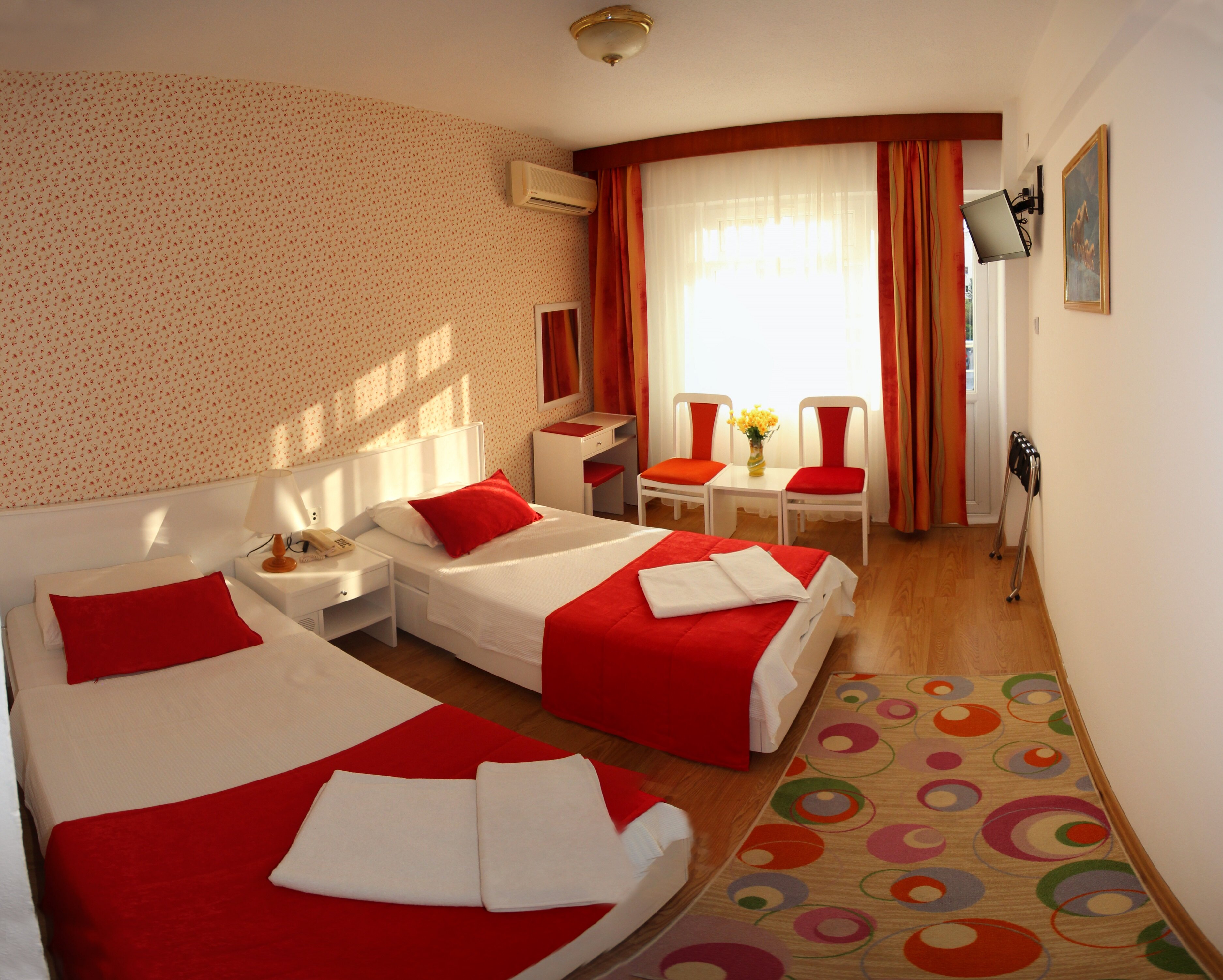 Saadet Otel