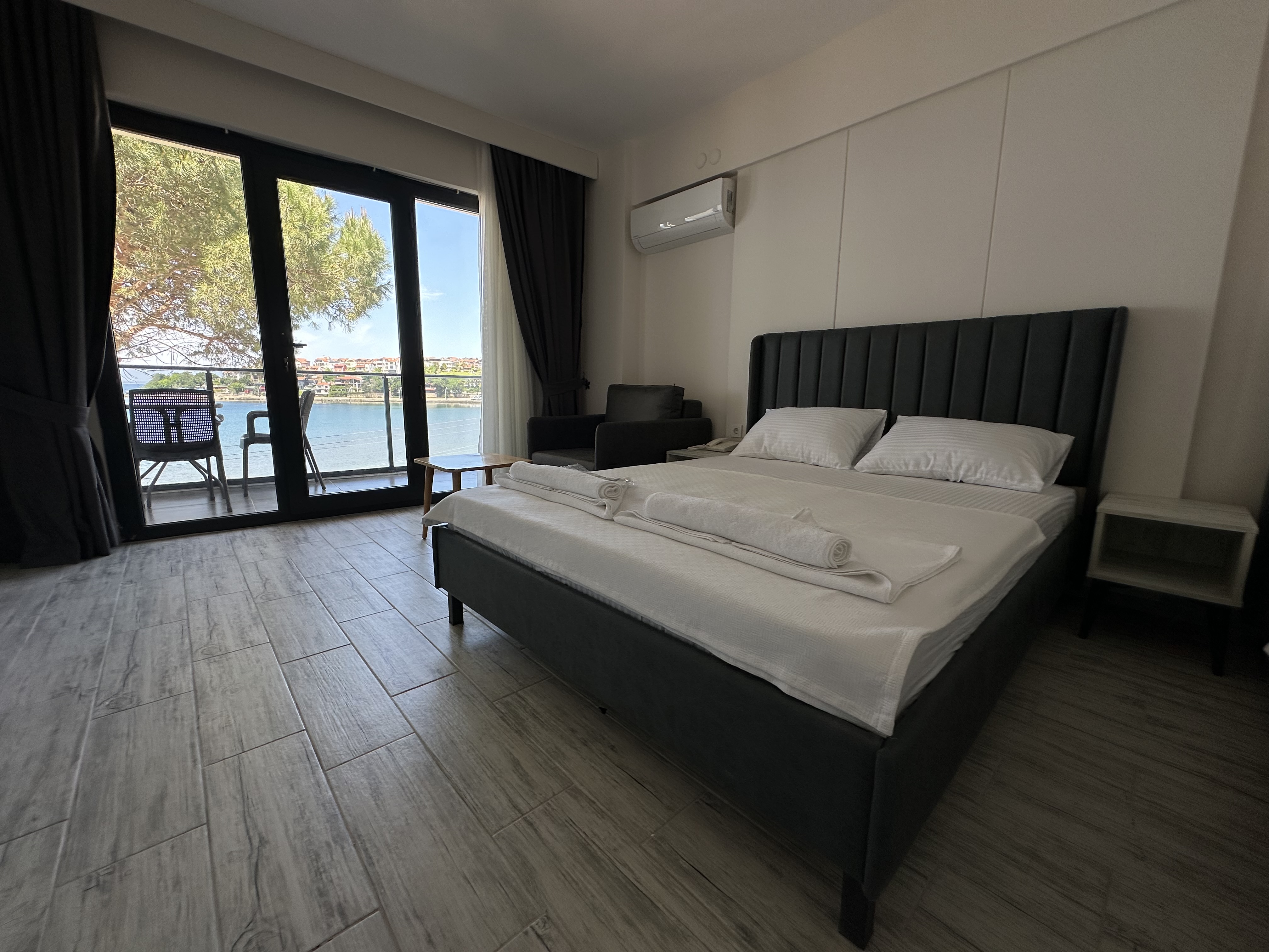 Anex Room, Sea View (3 Person, Sofa)