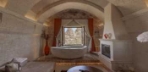 Stone Arched Luxury Suite With French Balcony Görseli