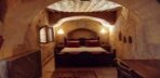 Deluxe Cave Room Görseli