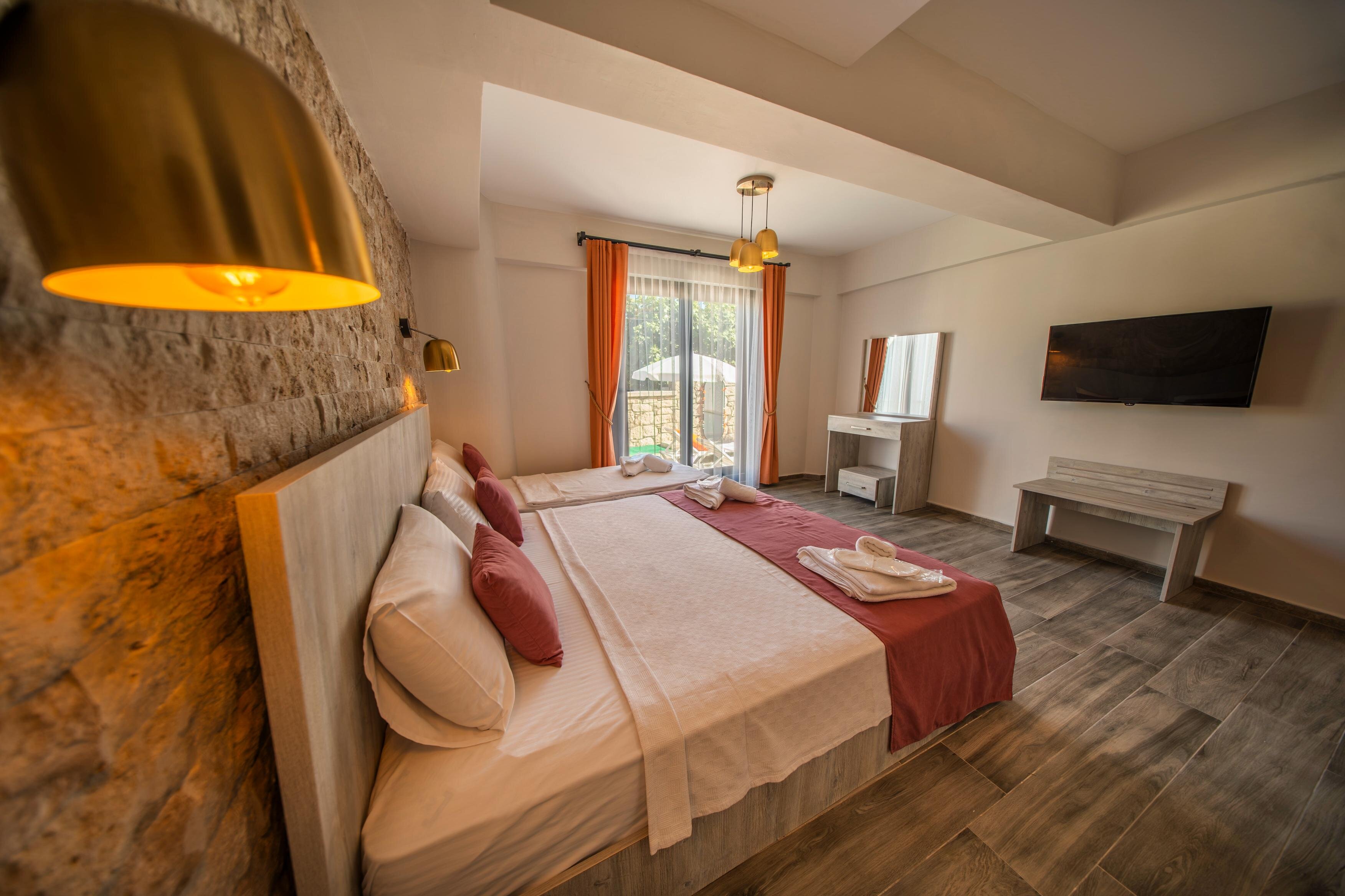Deluxe Garden Room