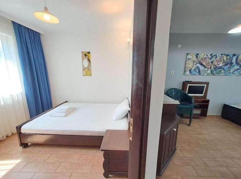 Suit Oda, Bahçe Manzaralı (5 Kişilik, Balkonlu)