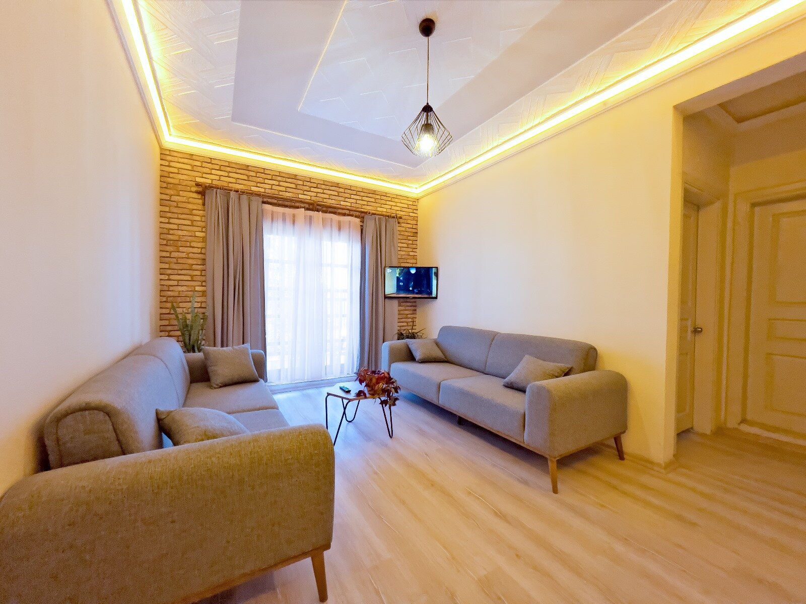 Mese Suites