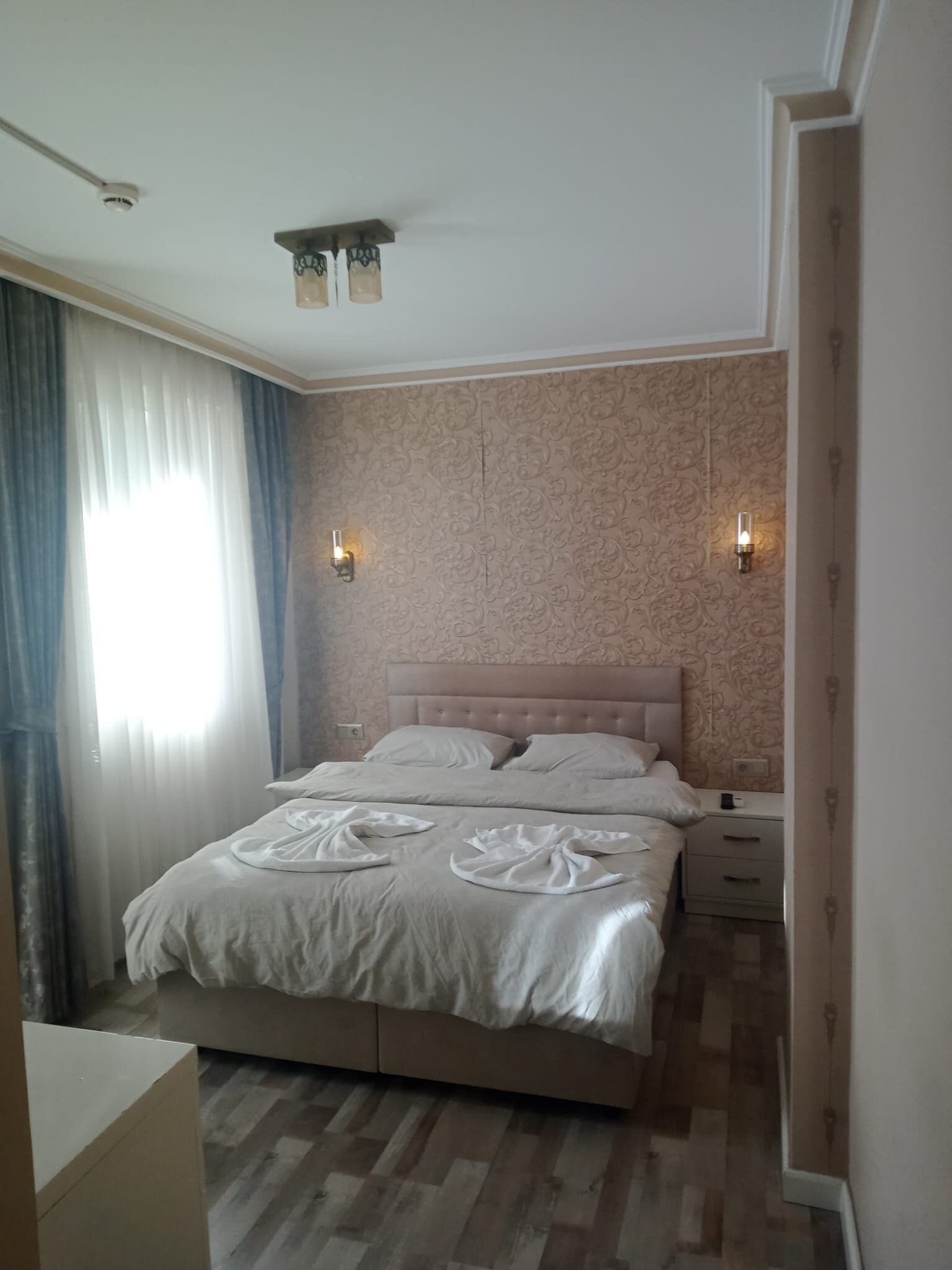 Send Apart Hotel