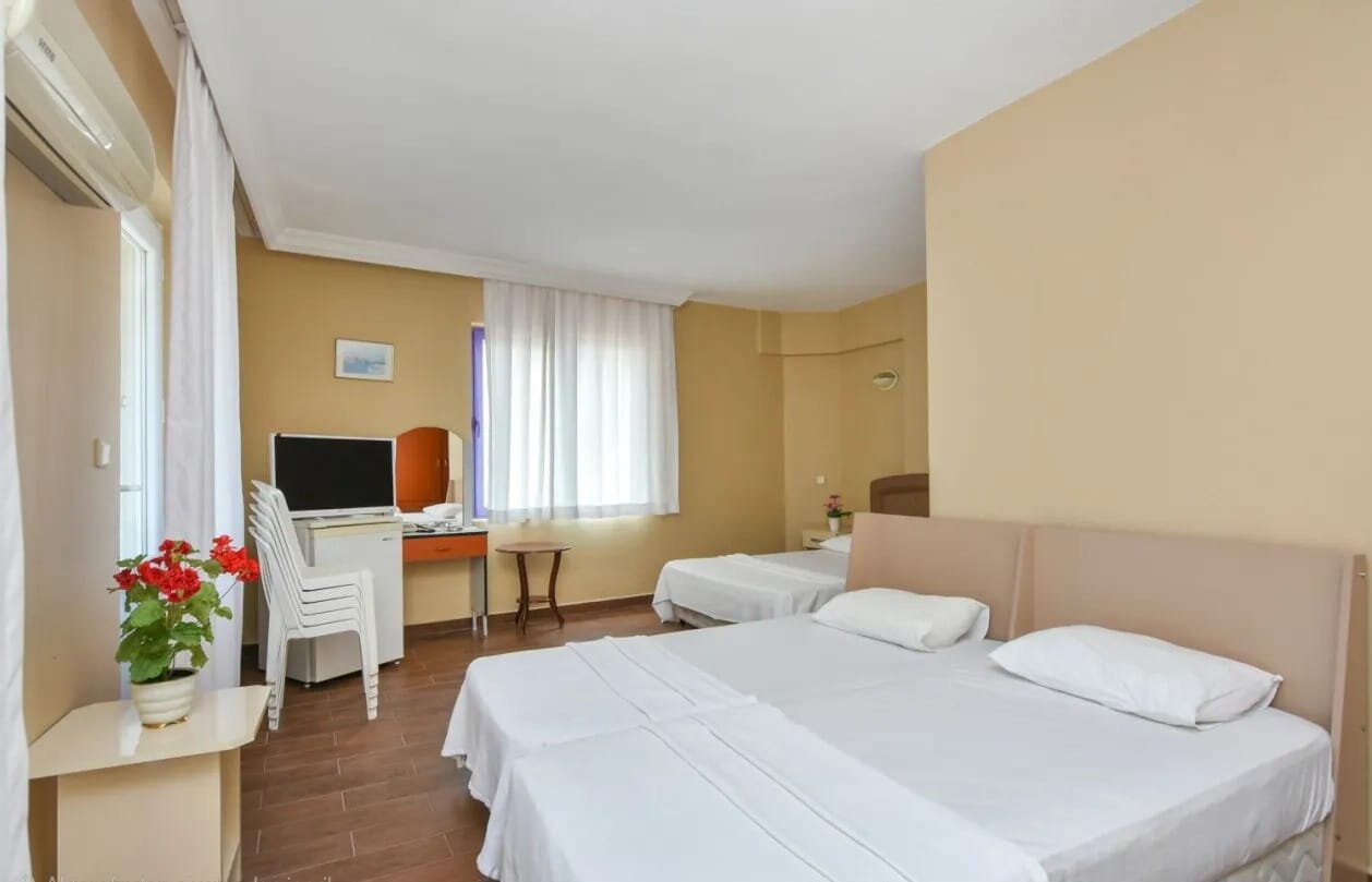 Nil Hotel Sarımsaklı