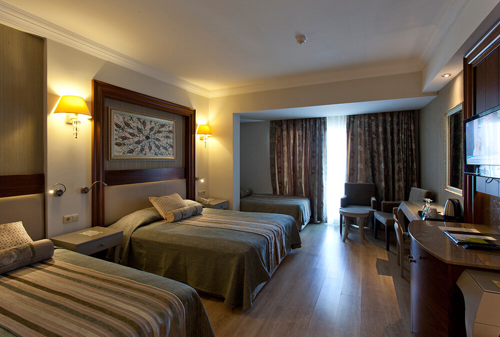 Side Star Resort