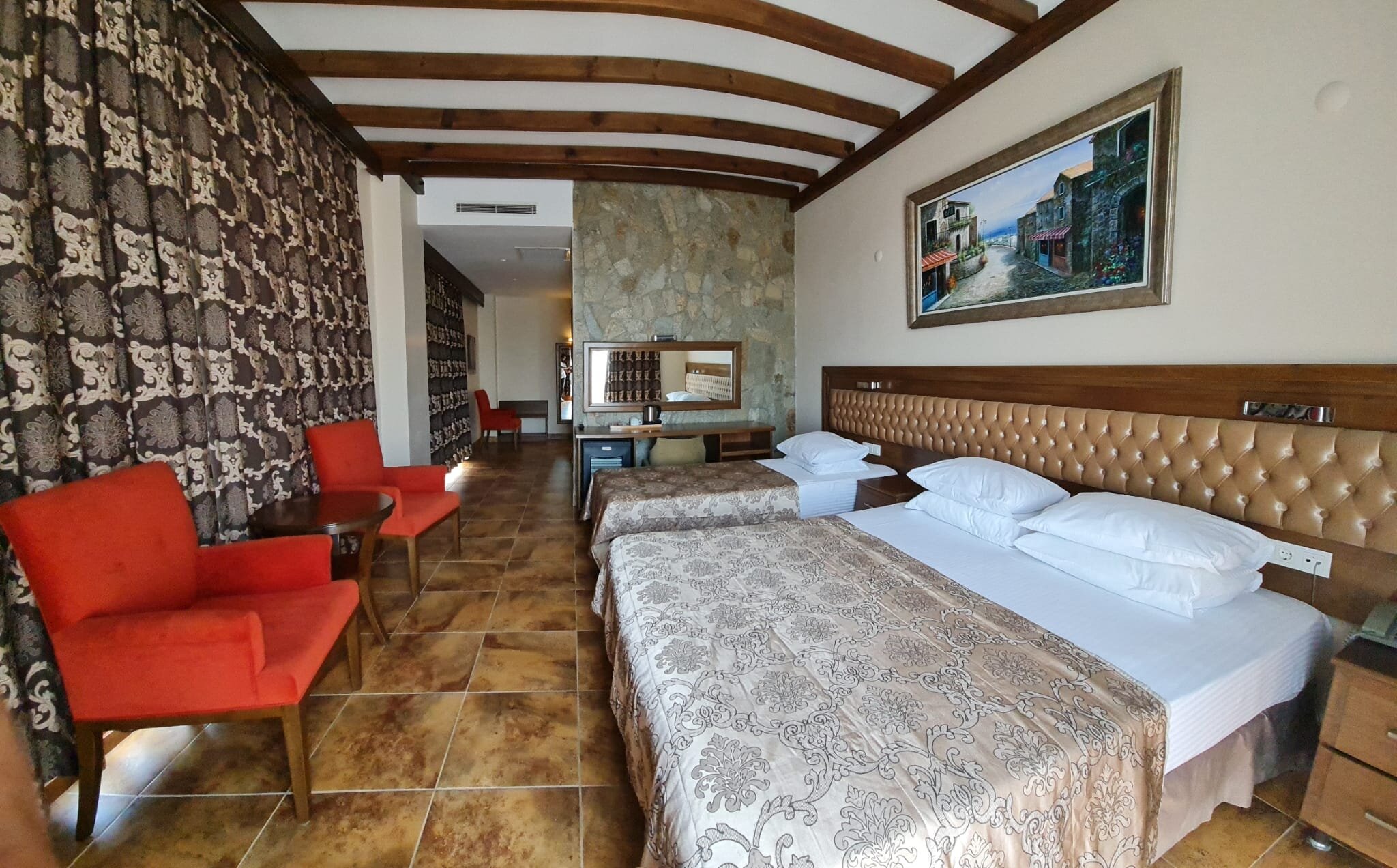 Corner Suite