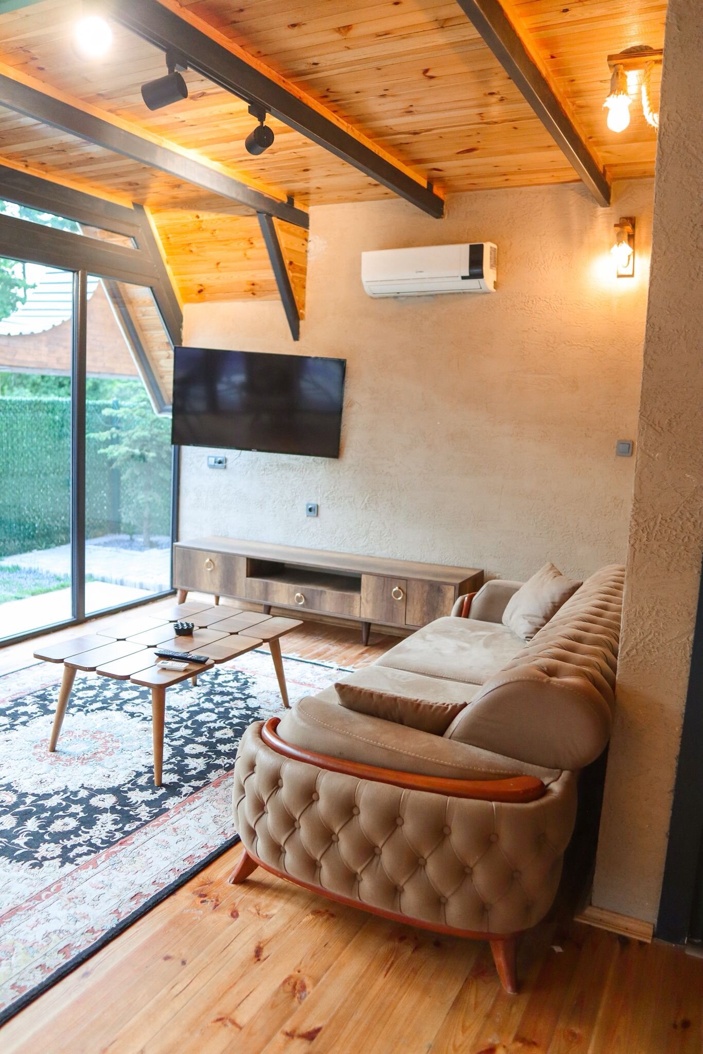 2+1 Deluxe Bungalov (Özel Havuz, Şömineli)
