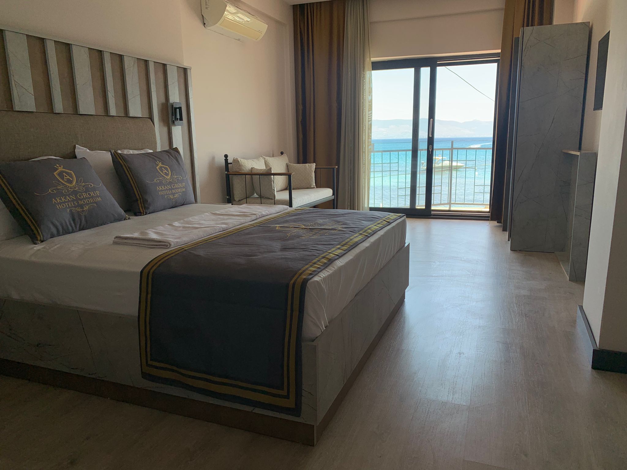 By Akkan Otel
