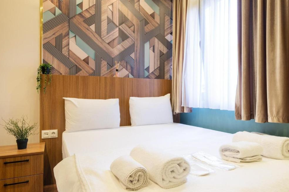 Standard Room (Has Window)