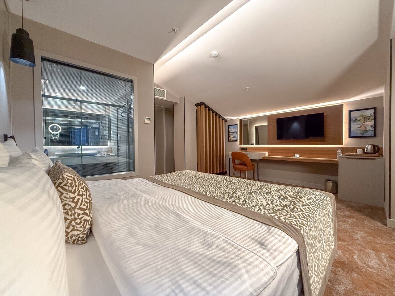Grand Deluxe Penthouse Room