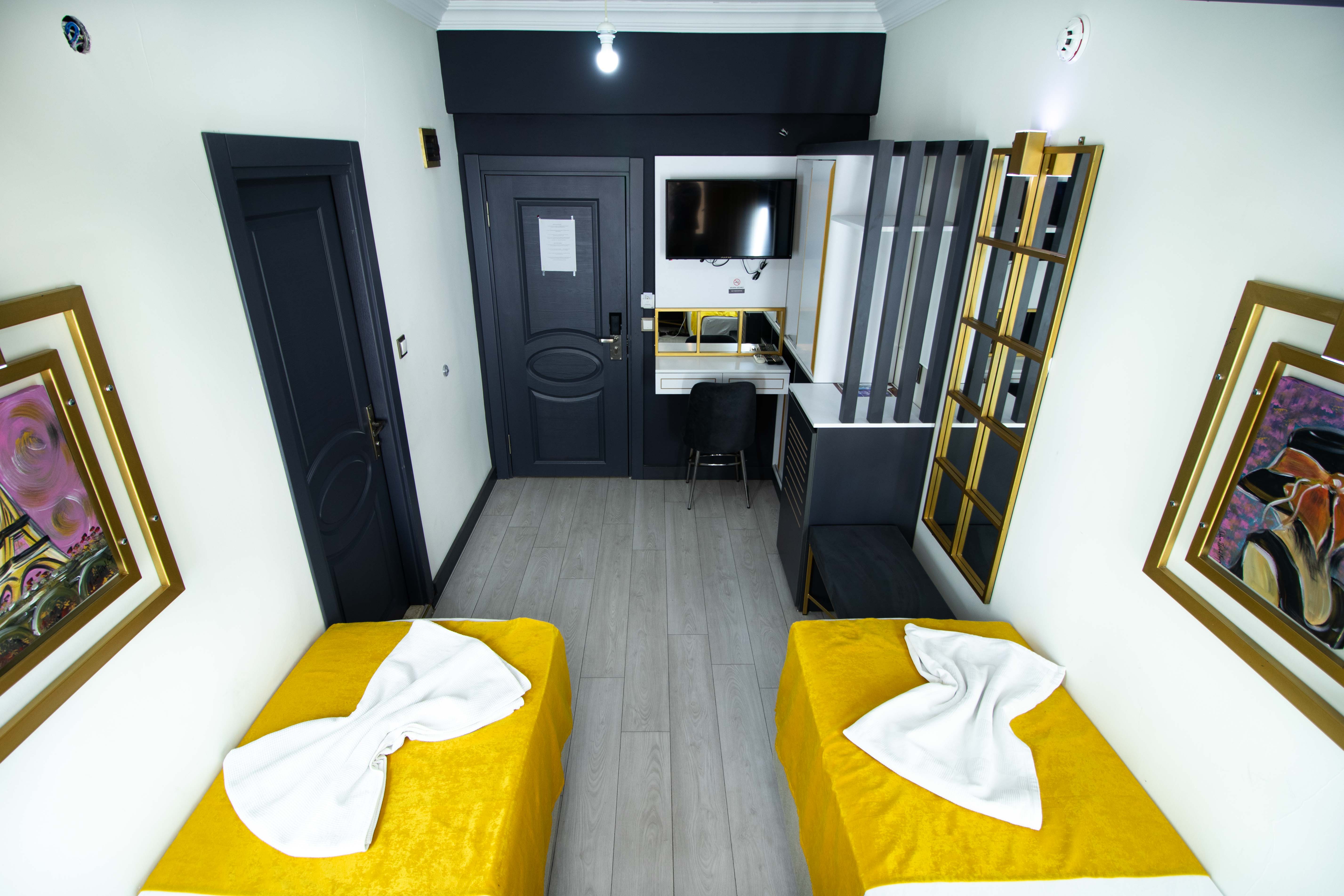 Expo Royal Hotel