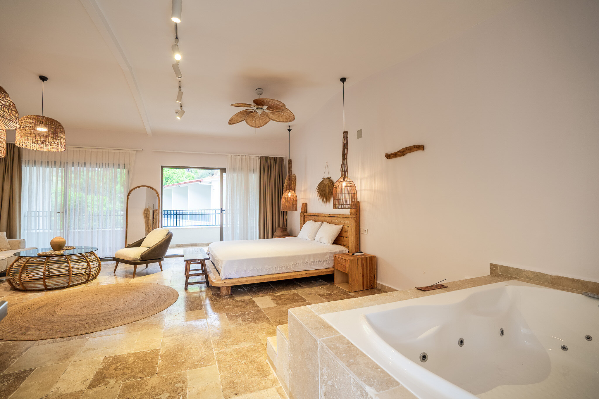 Honeymoon Suite Room