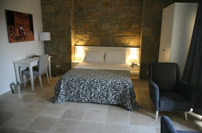 Anemos Hotel · 8