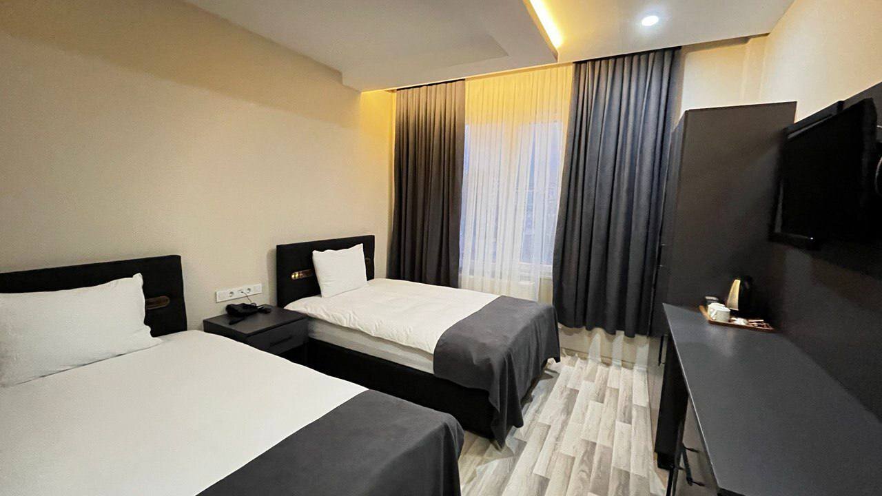 Ishakpasa Sarayı Manzaralı Twin Oda