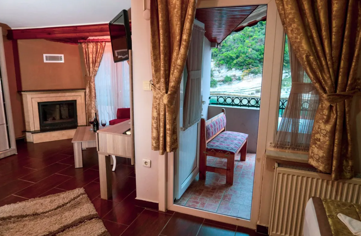 Nehir Manzaralı Deluxe Oda