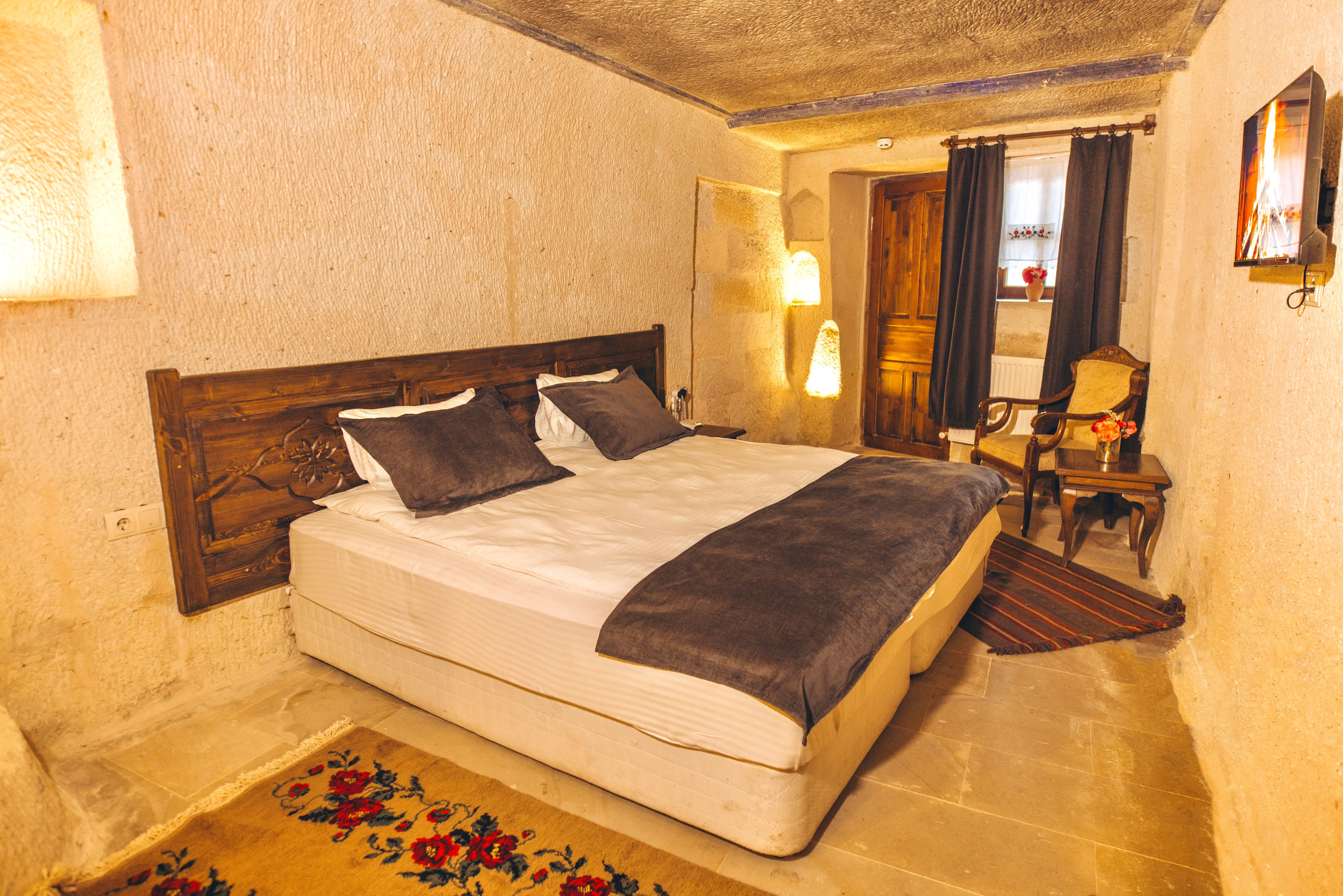 Cave Suite Room