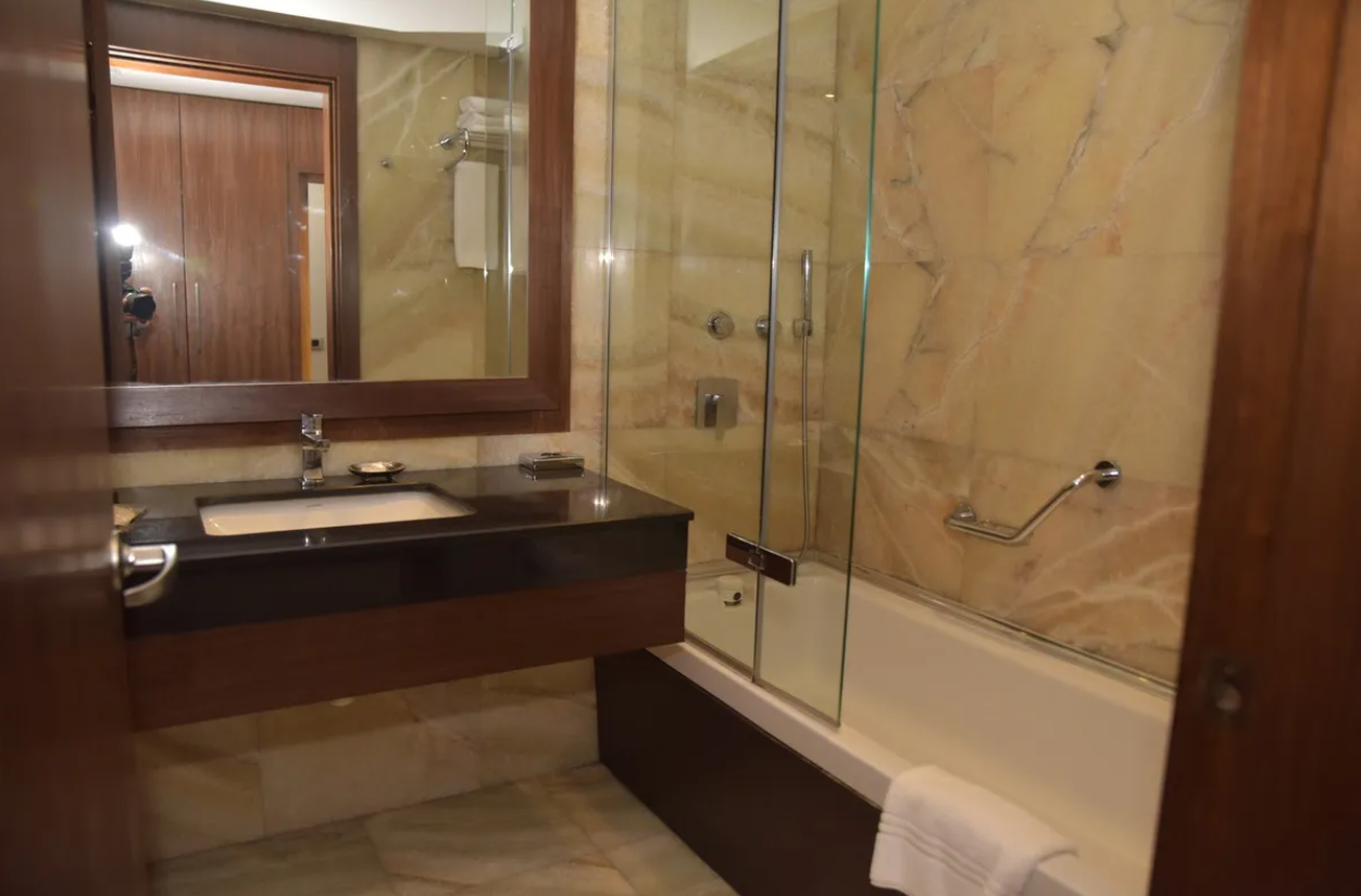 Crowne Plaza İstanbul Harbiye · 9