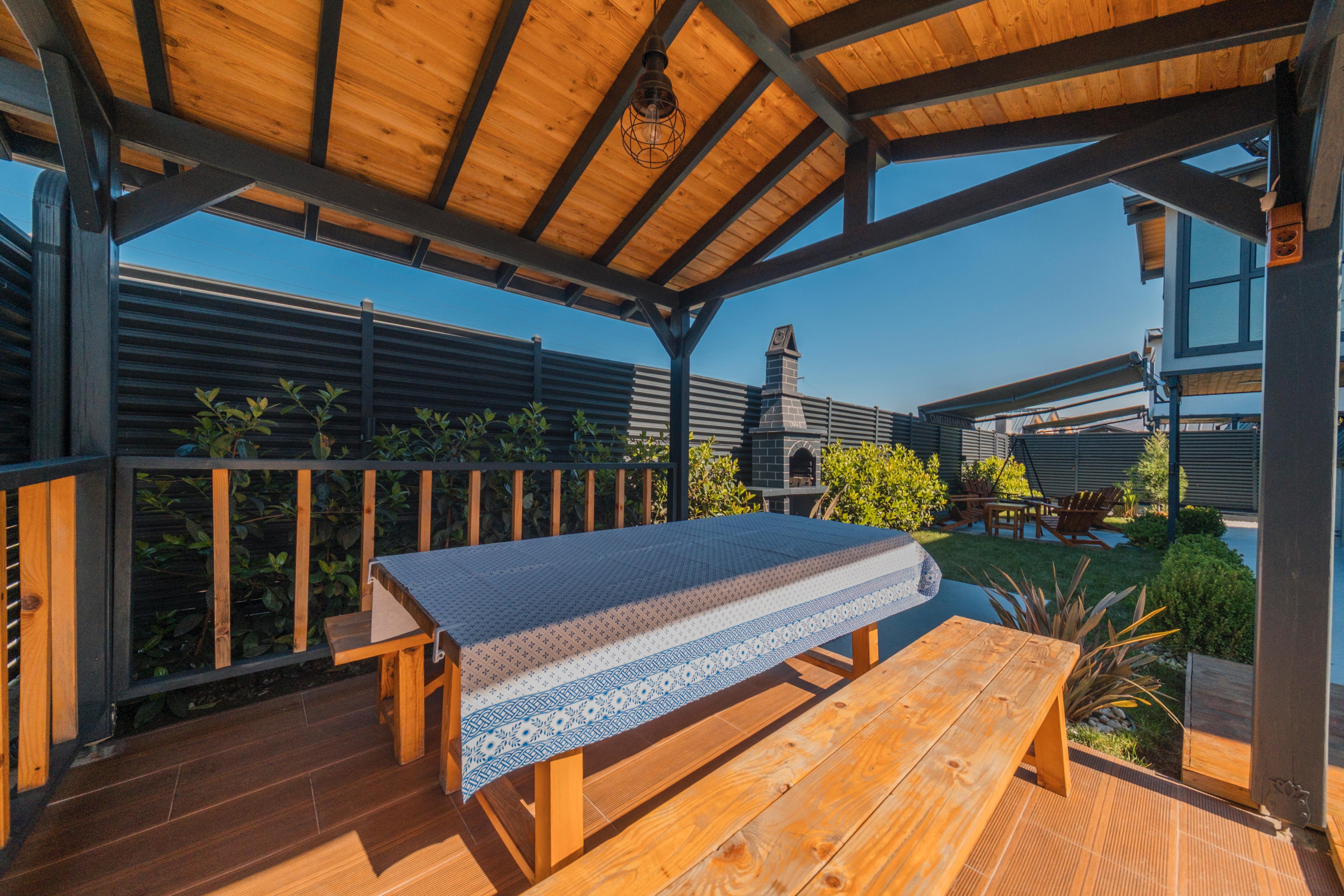 2+1 Bungalov ( Jakuzili ,Isıtmalı Havuzlu)