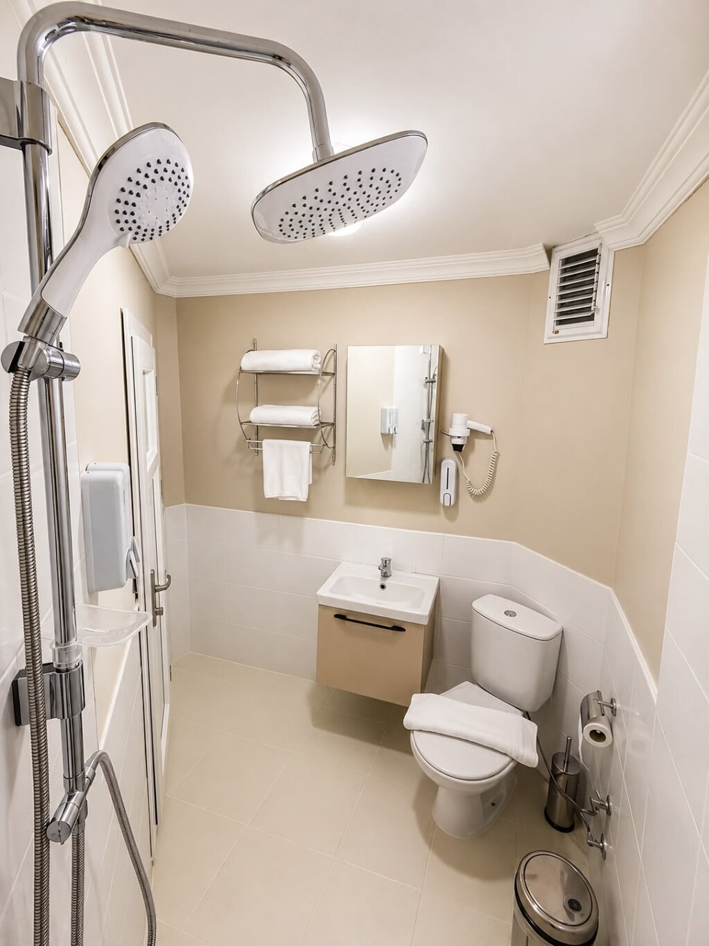 Deniz 61 Otel · 39