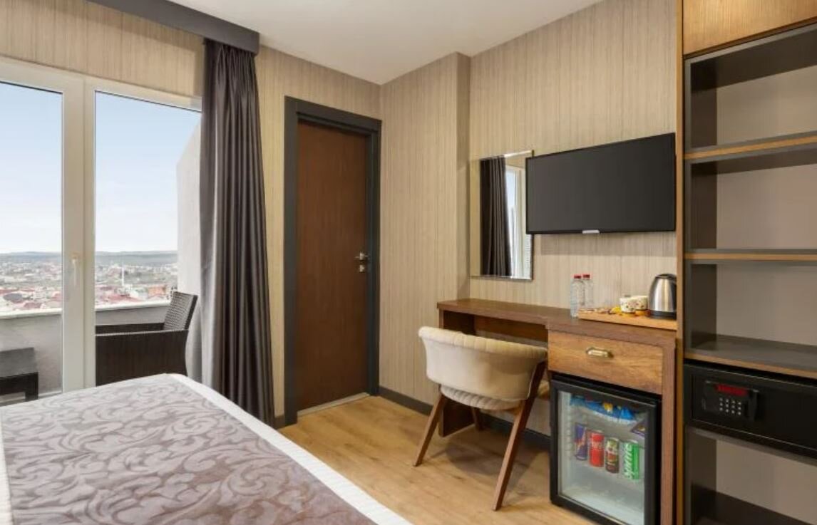 Operla Airport Hotels Trademark Collection By Wyndham