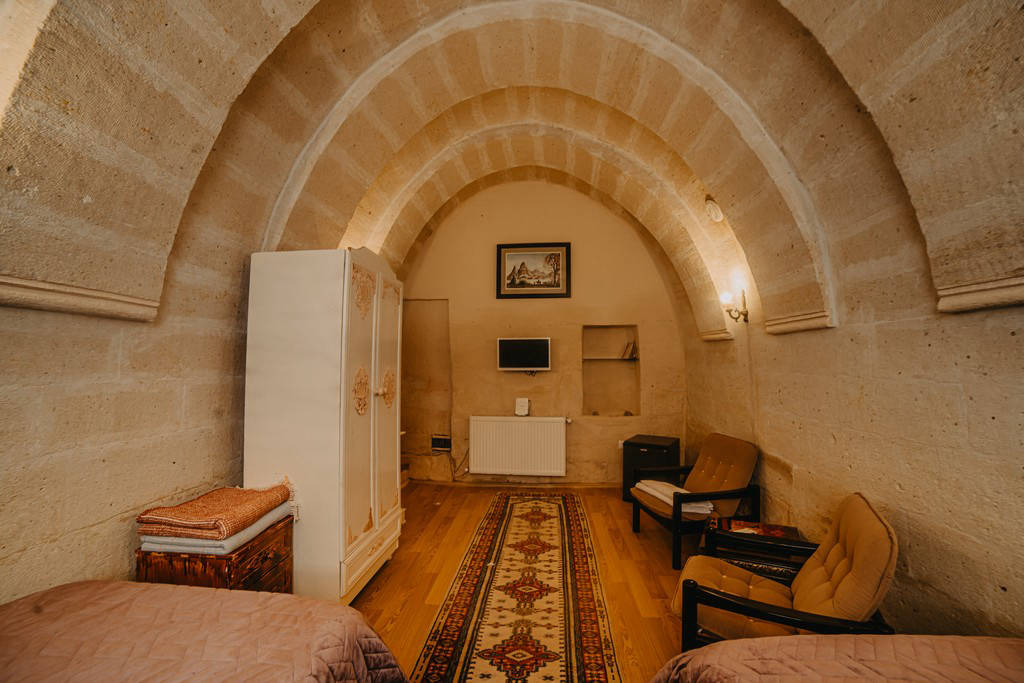 Helios Cave Hotel