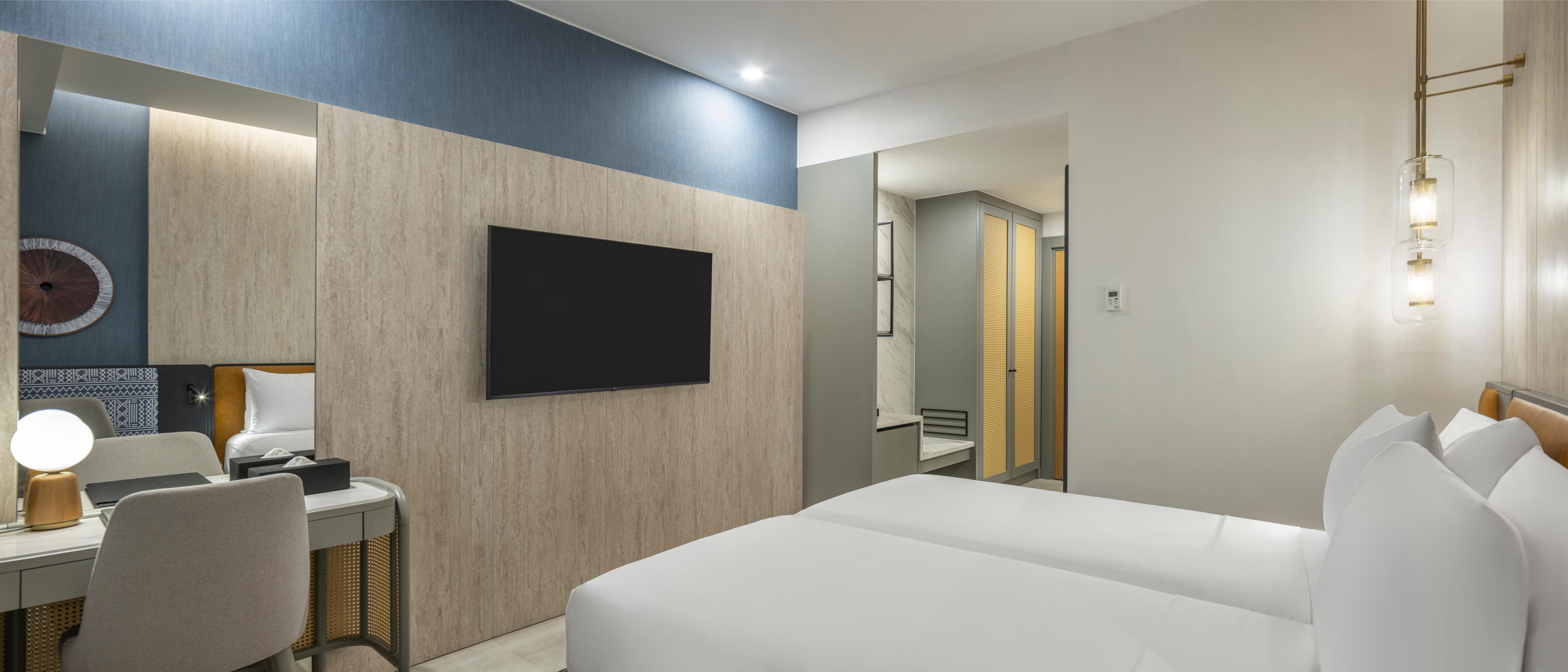 Classic Room City View