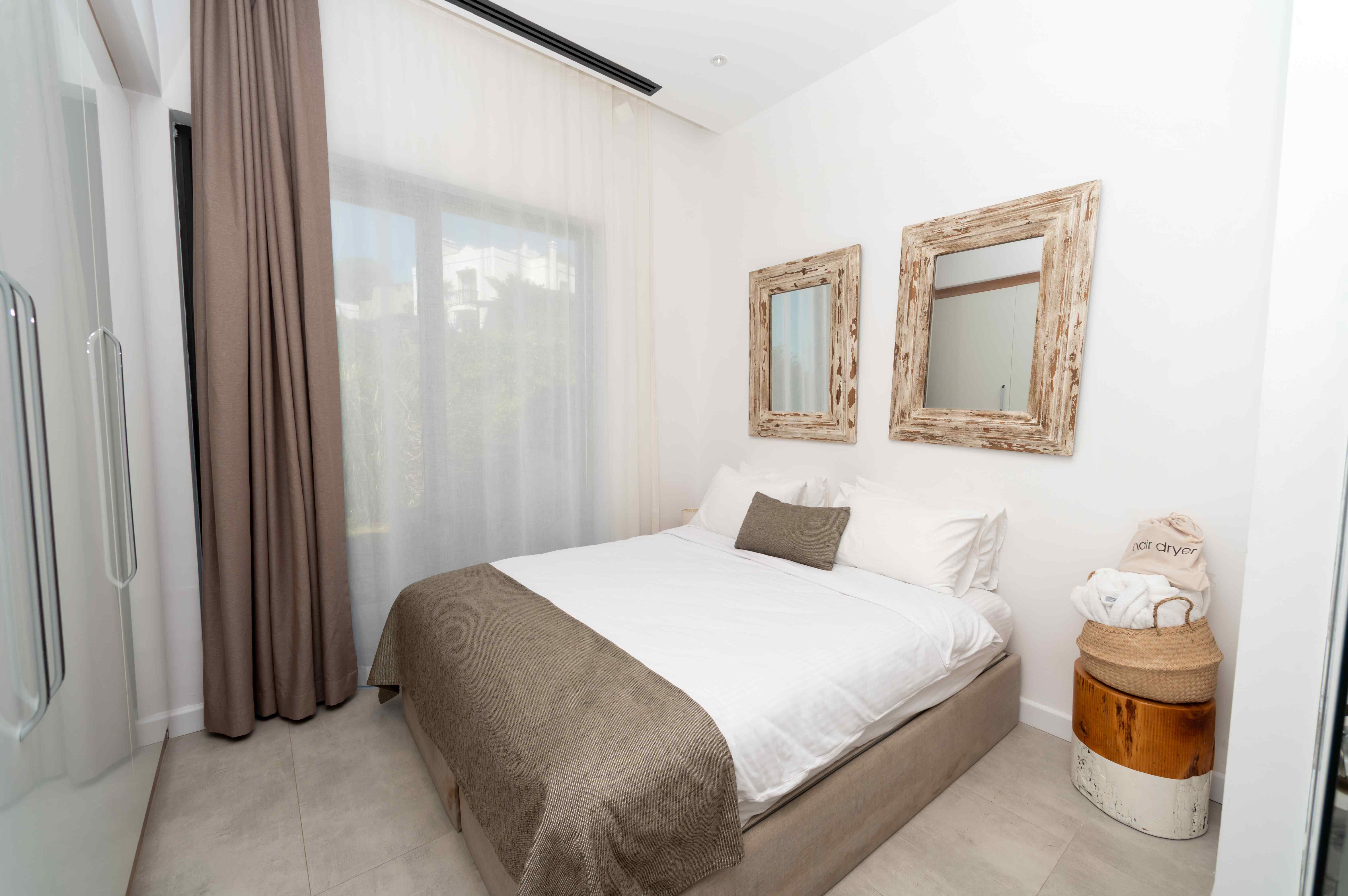Marinhill Villa