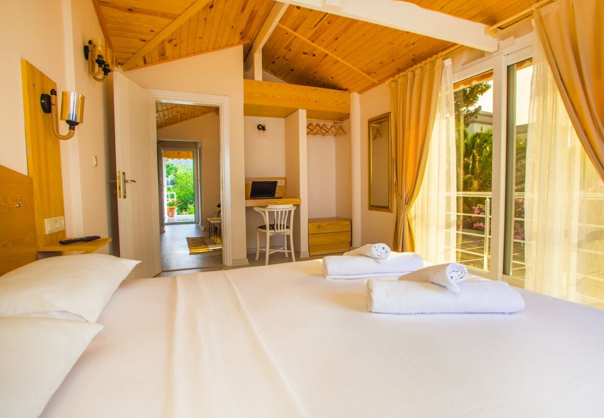Yalım Hotel · 4
