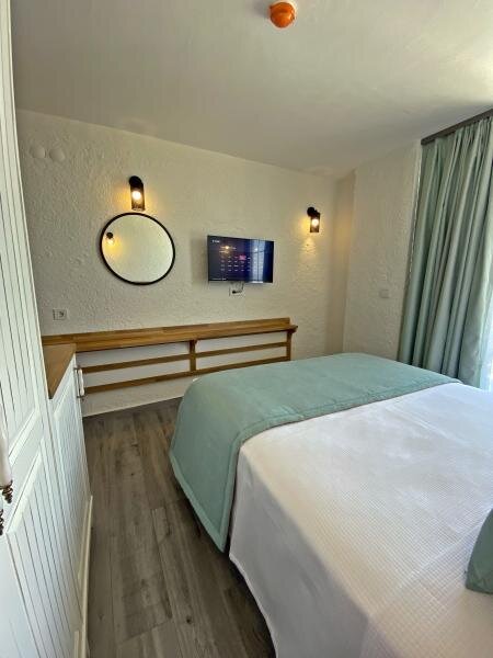Vahide Dalyan +12 Adult Only galeri 2