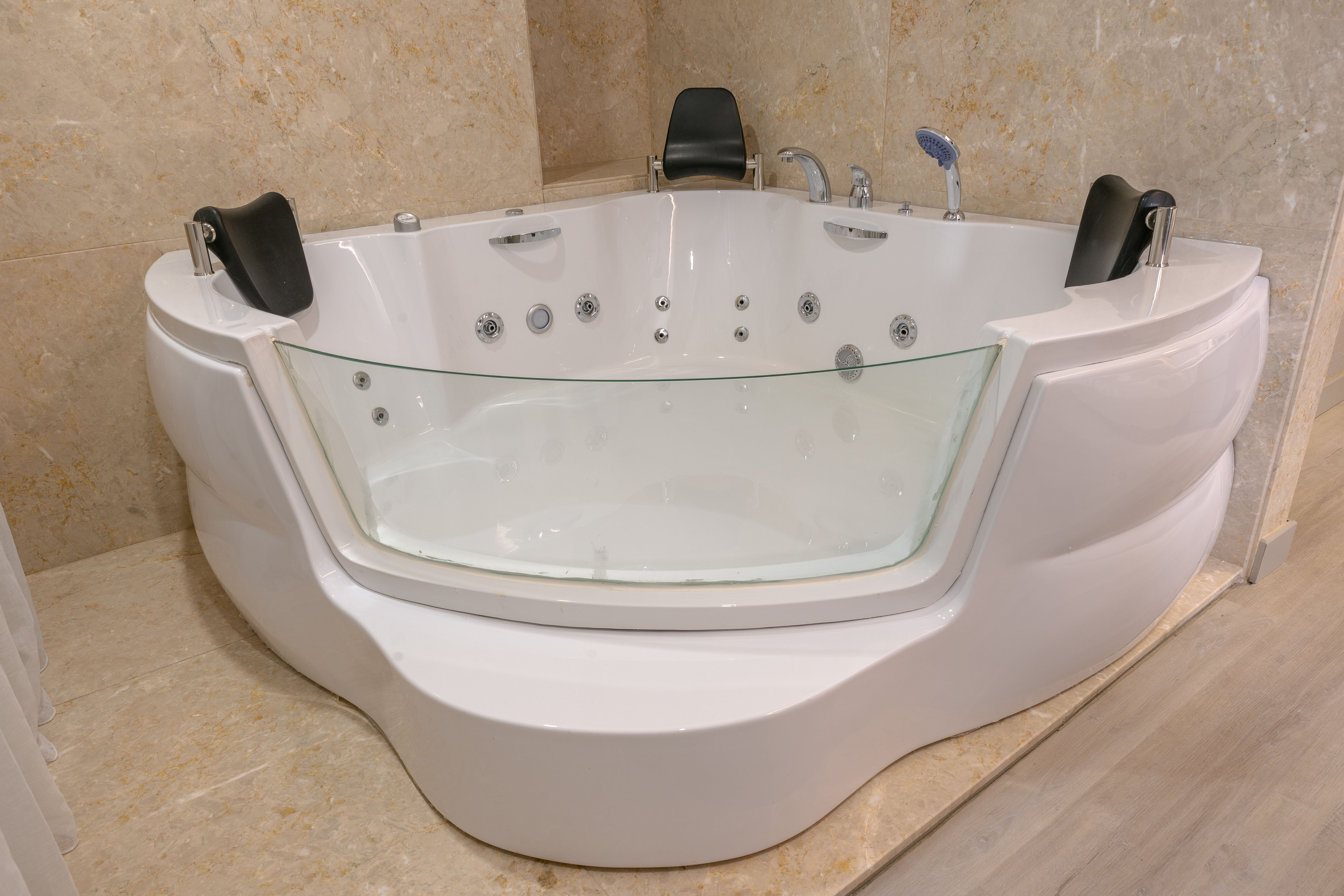Honeymoon Room with Jacuzzi