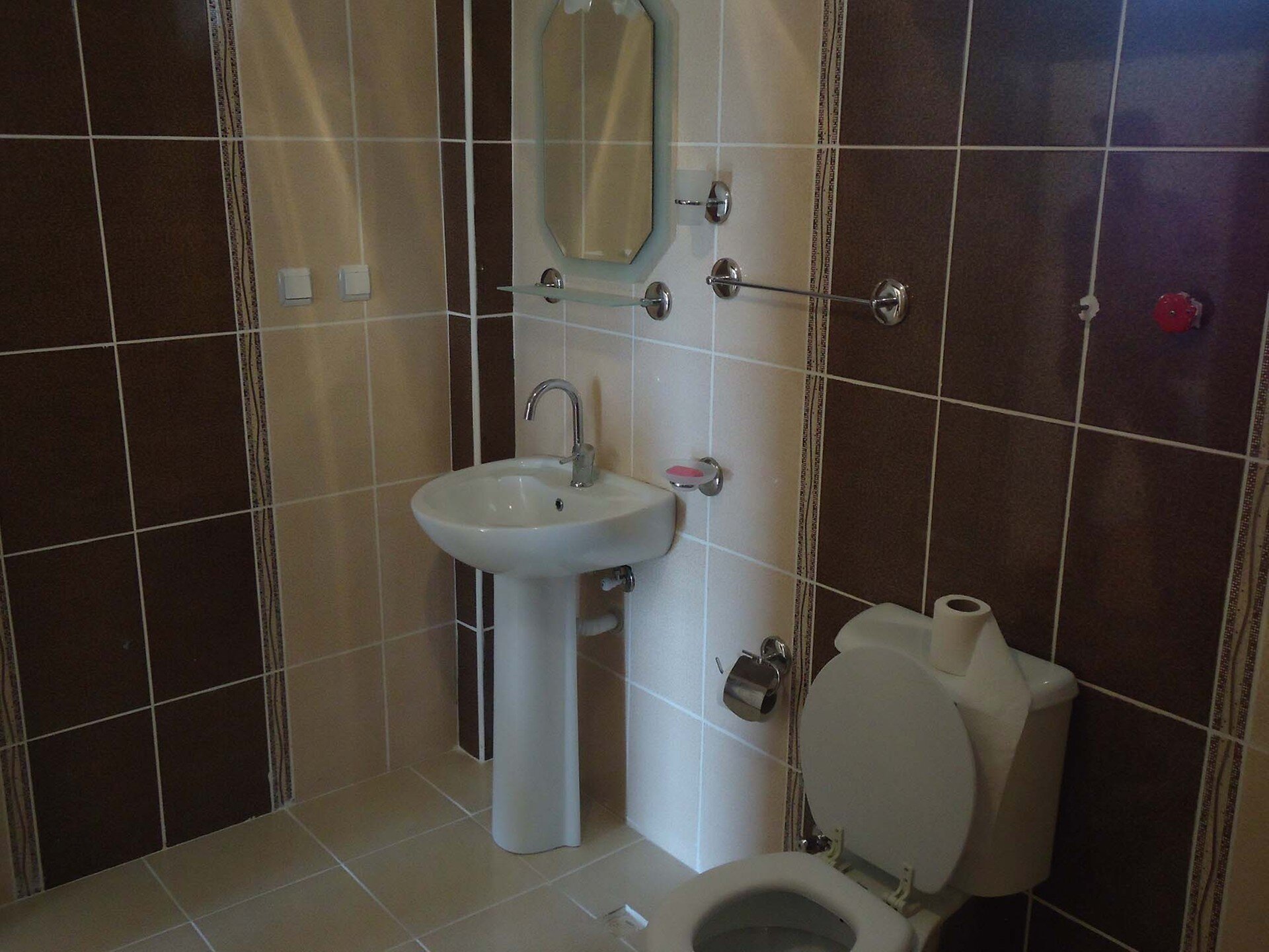 Üç Kişilik Oda