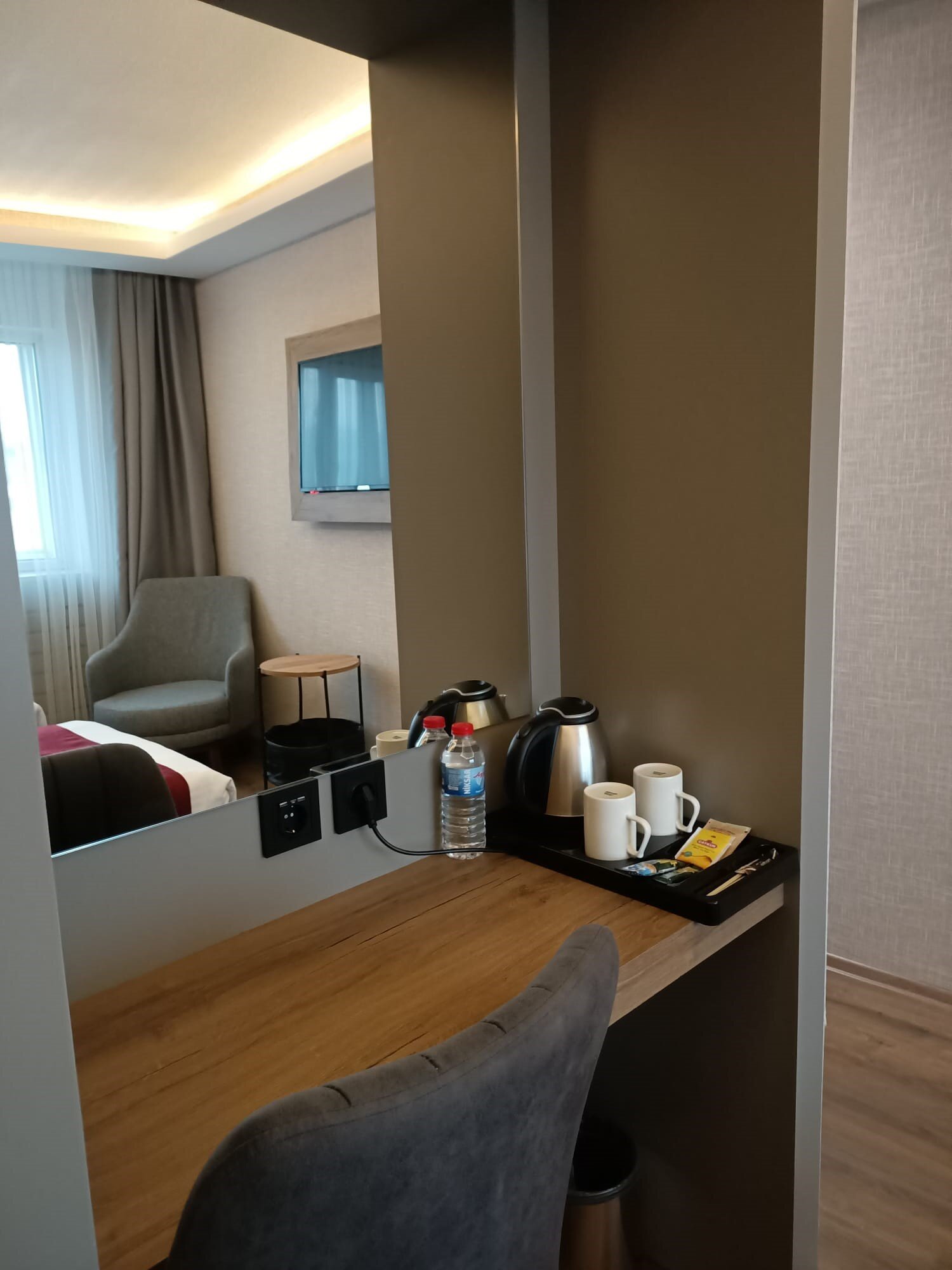 Economy Room