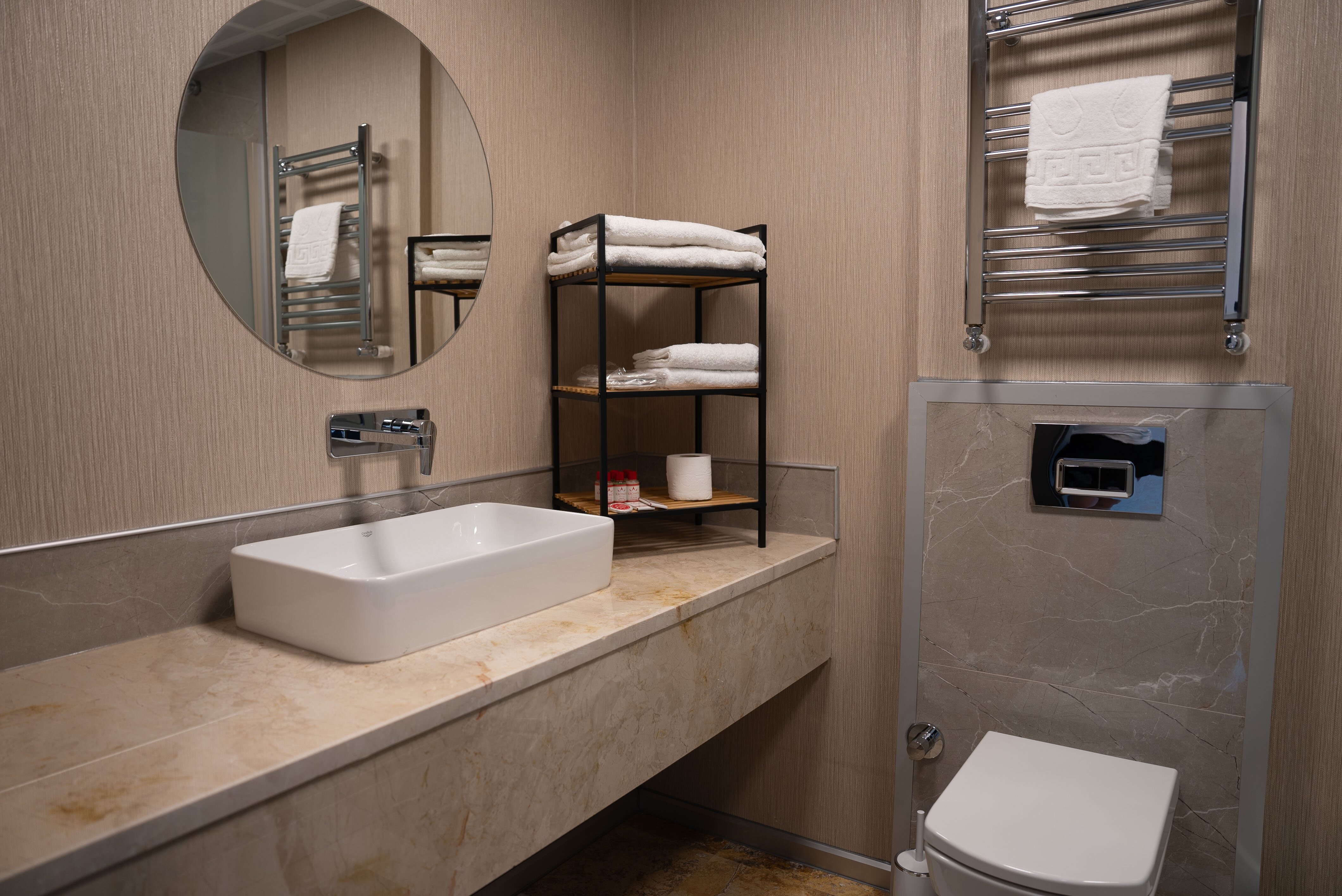 Kronos Hotel · 40