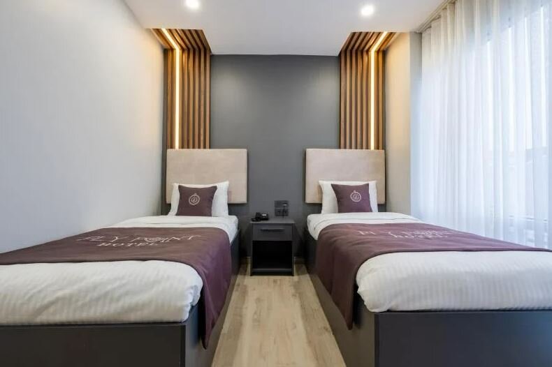 Fly Point Hotel · 8