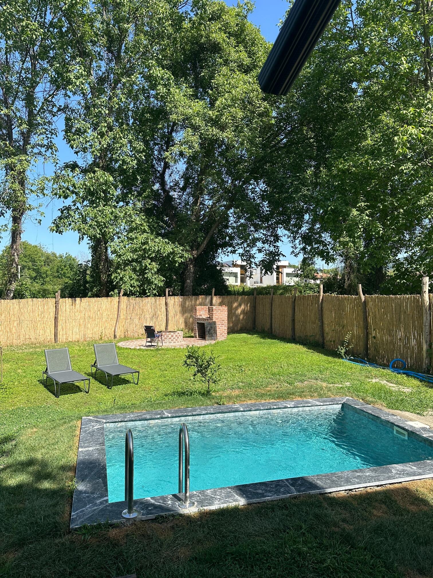 Oasis 1