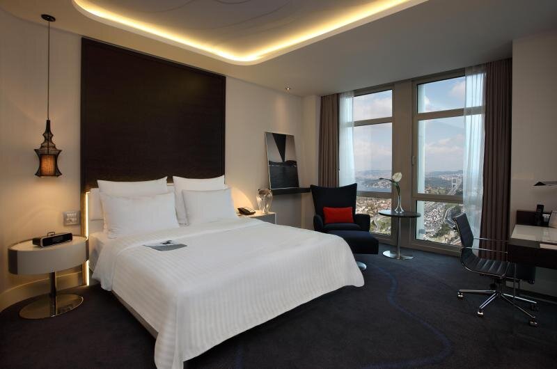 Le Meridien Etiler · 10