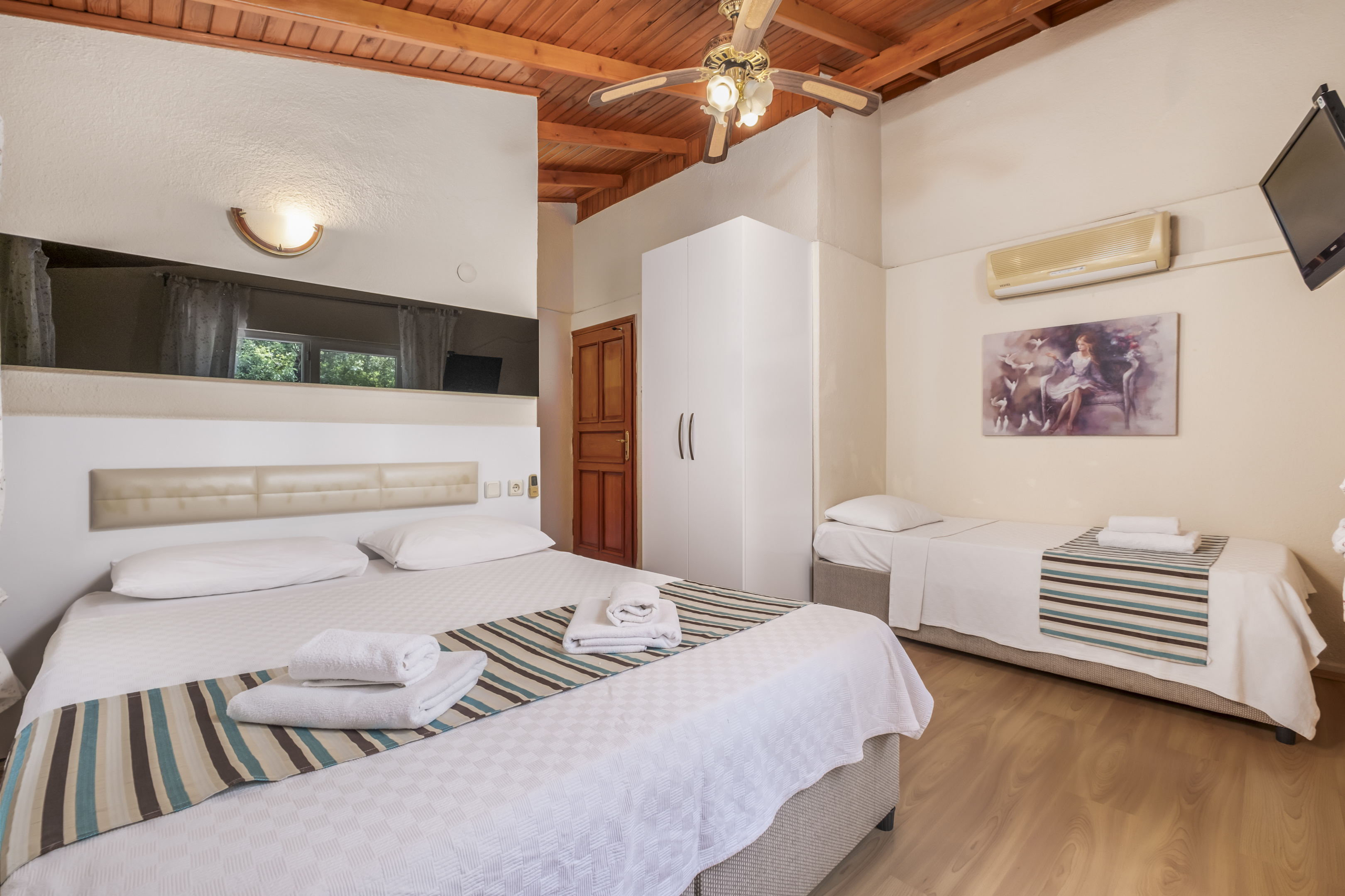 Standard Room (3 Person)